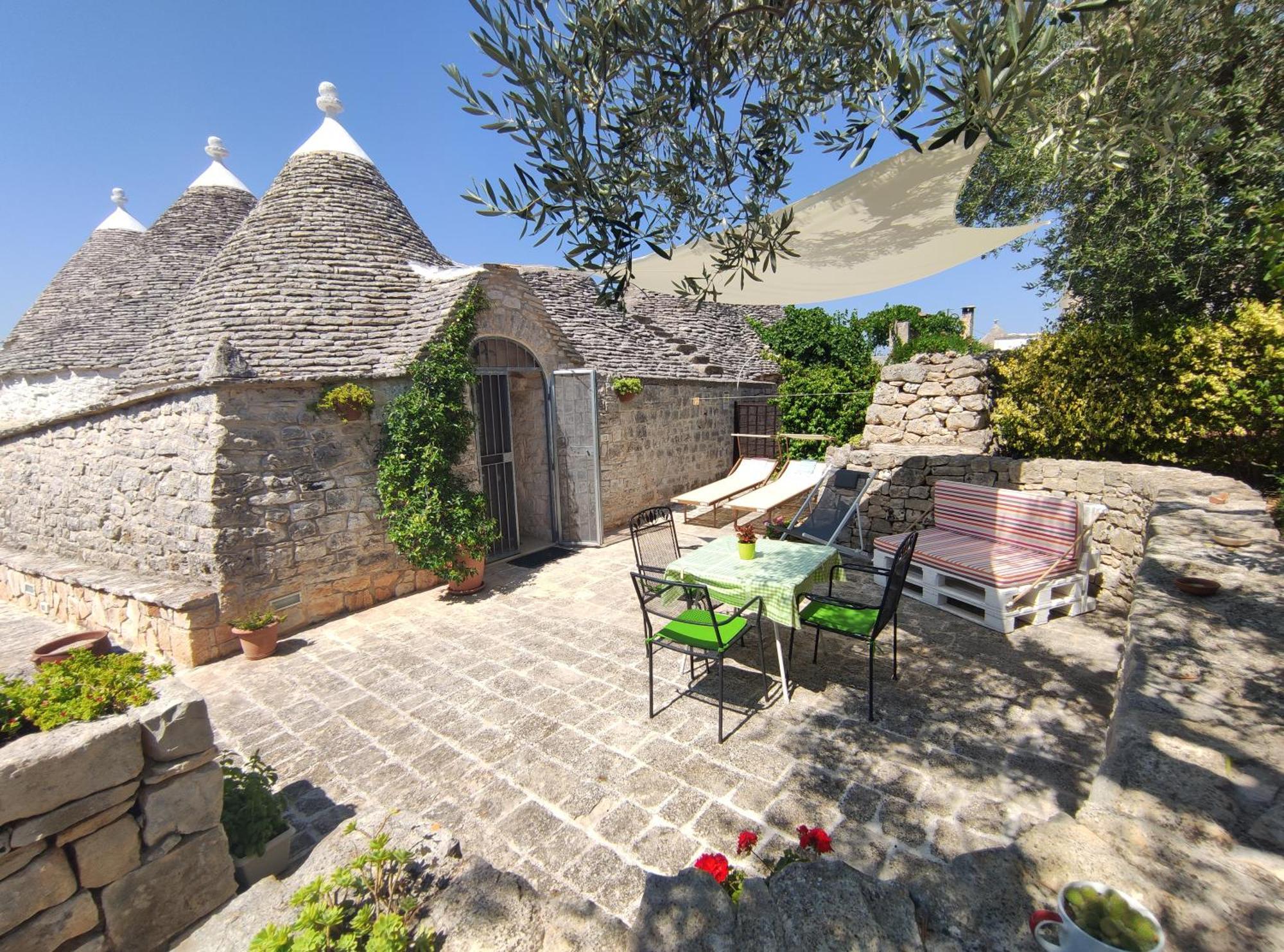 Trulli Barsento Guest House Alberobello Ruang foto