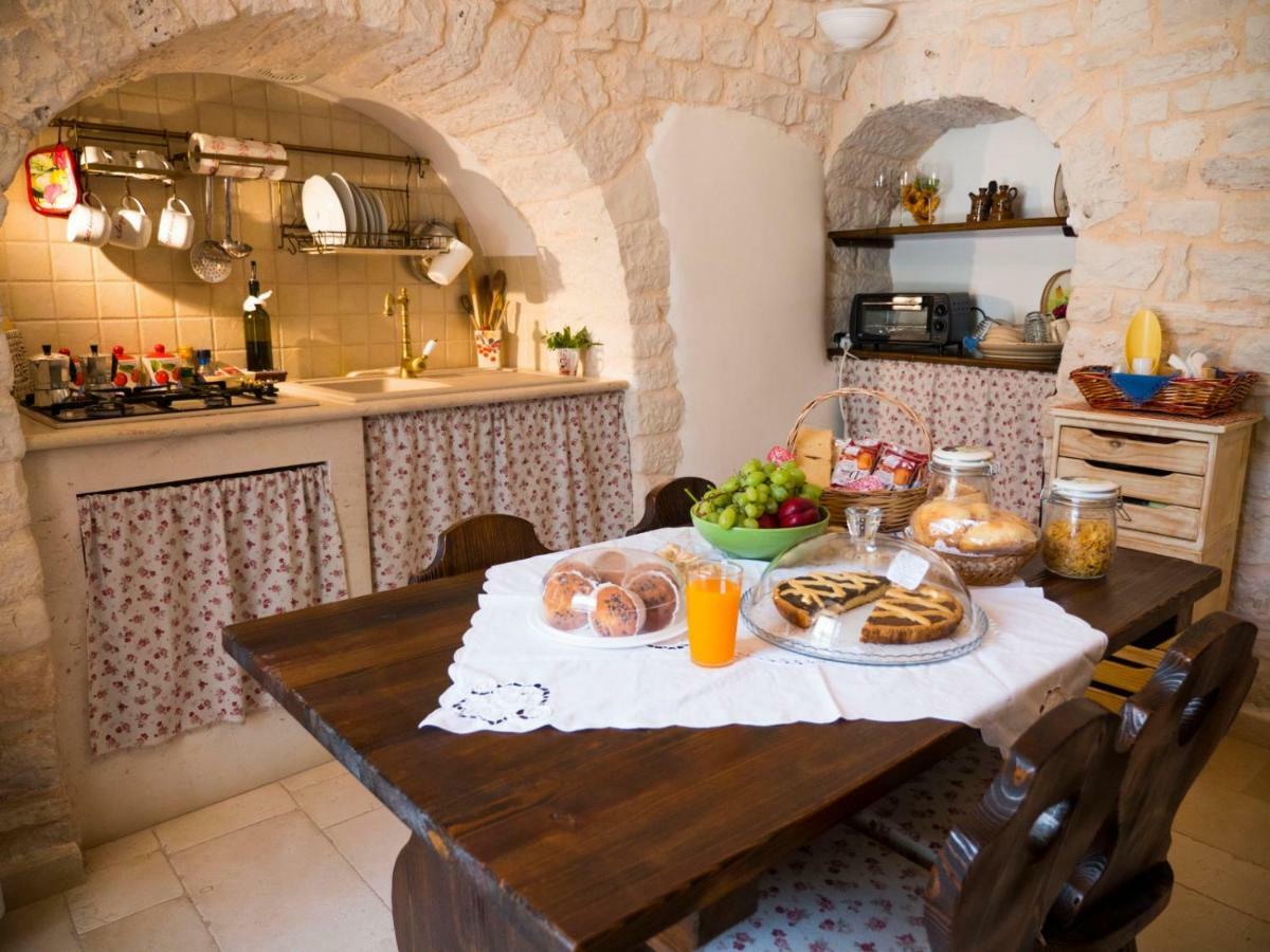 Trulli Barsento Guest House Alberobello Bagian luar foto