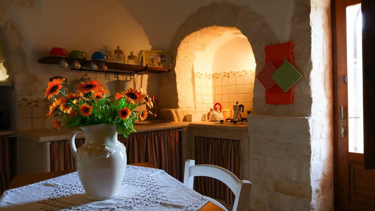 Trulli Barsento Guest House Alberobello Bagian luar foto
